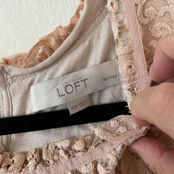 LOFT Flowy Dusty-Rose Floral Lace Lined Sleeveless Blouse Key Hole Back XSP - Picture 7 of 10